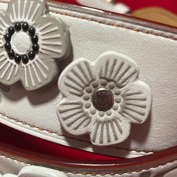 Coach Tea Rose Strap! - Picture 3 of 10